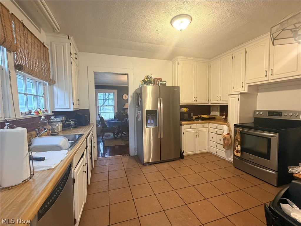 2264 Volney Road Youngstown, OH 44511 - Photo 5 of 26