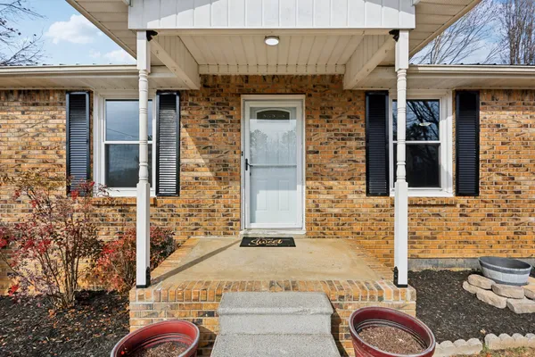 $349,900 | 4207 Moss Hill Drive, Nunnelly, TN 37137