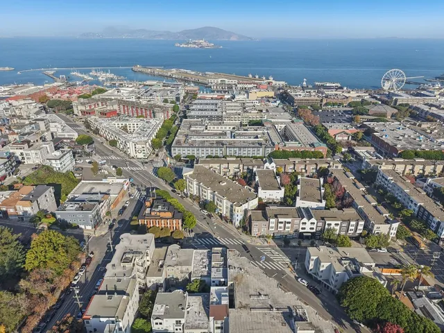 $7,600,000 | 649-651 Francisco Street, San Francisco, CA 94133
