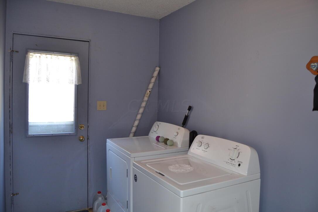 12390 Dodds Road Southeast Heath, OH 43056 - Photo 32 of 34 Main Floor Laundry