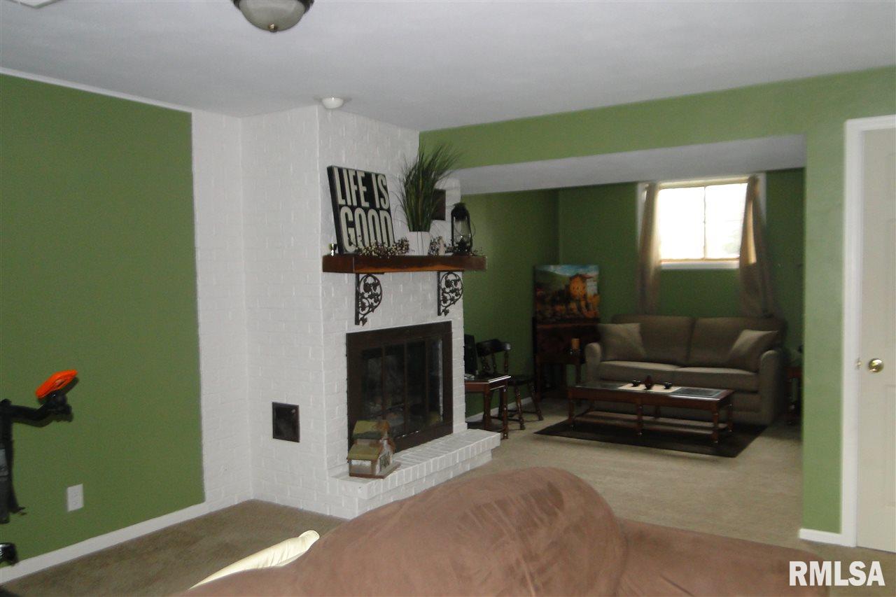 912 North Quarry Road Trivoli, IL 61569 - Photo 13 of 26