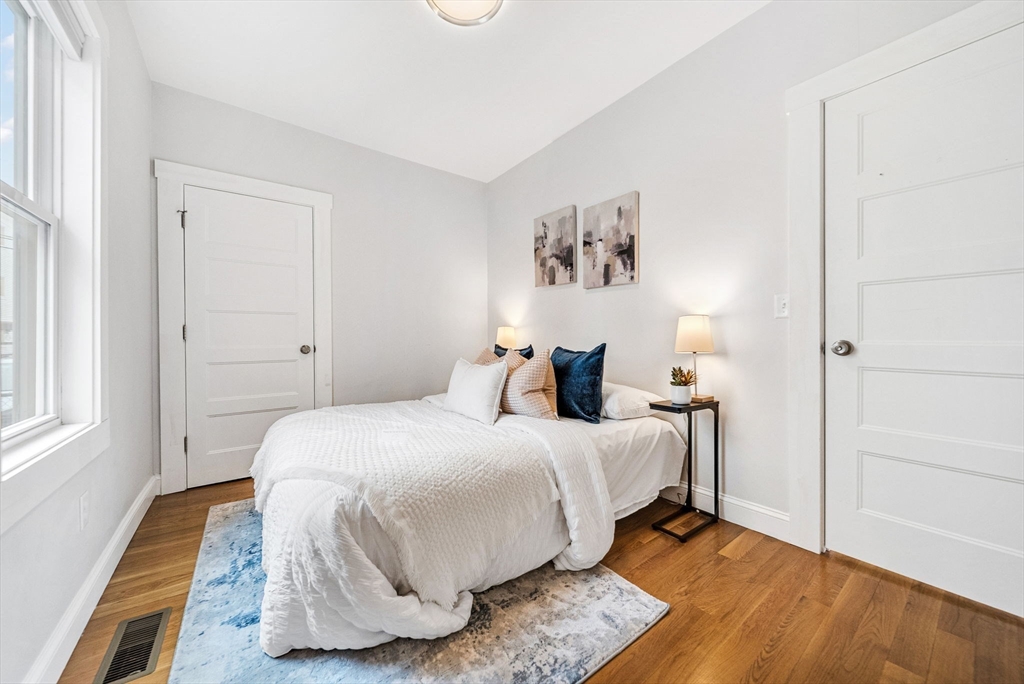 26 Hardwick Street, Unit 1 Cambridge, MA 02141 - Photo 11 of 18