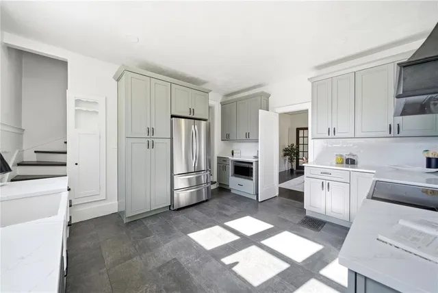 $745,000 | 1689 Lakeshore Drive, Eustis, FL 32726