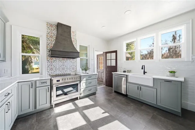 $745,000 | 1689 Lakeshore Drive, Eustis, FL 32726