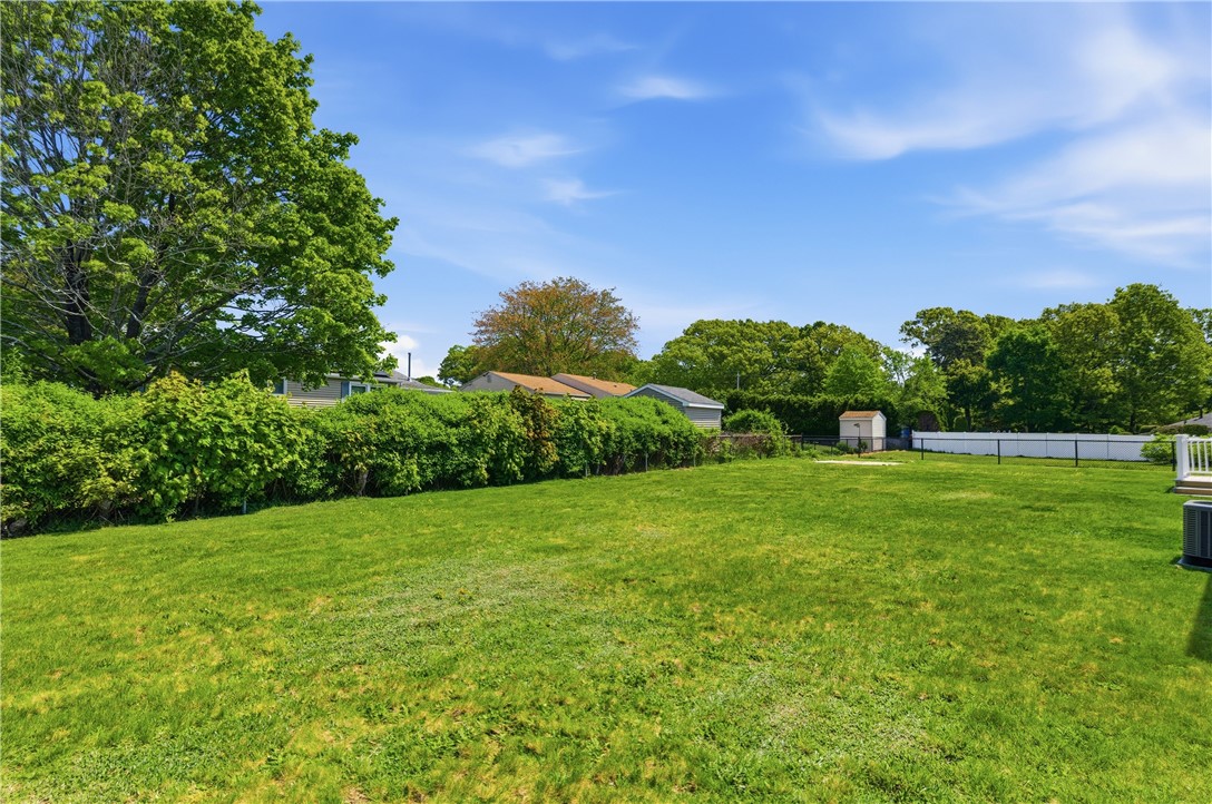 10 Wagon Wheel Lane Woonsocket, RI 02895 - Photo 18 of 50