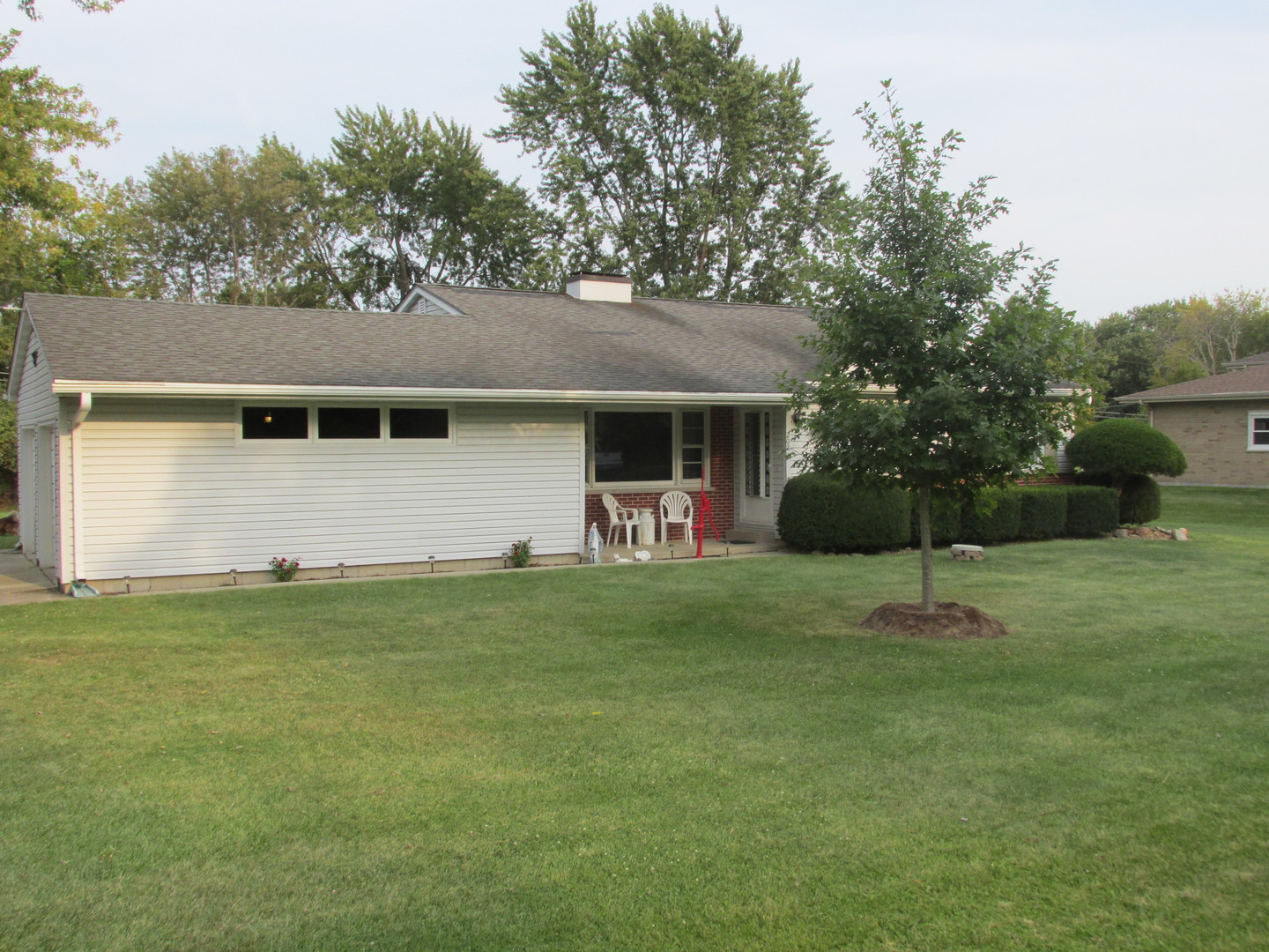 202 Roberts Road New Lenox, IL 60451 - Photo 2 of 25 Gallery Image 2