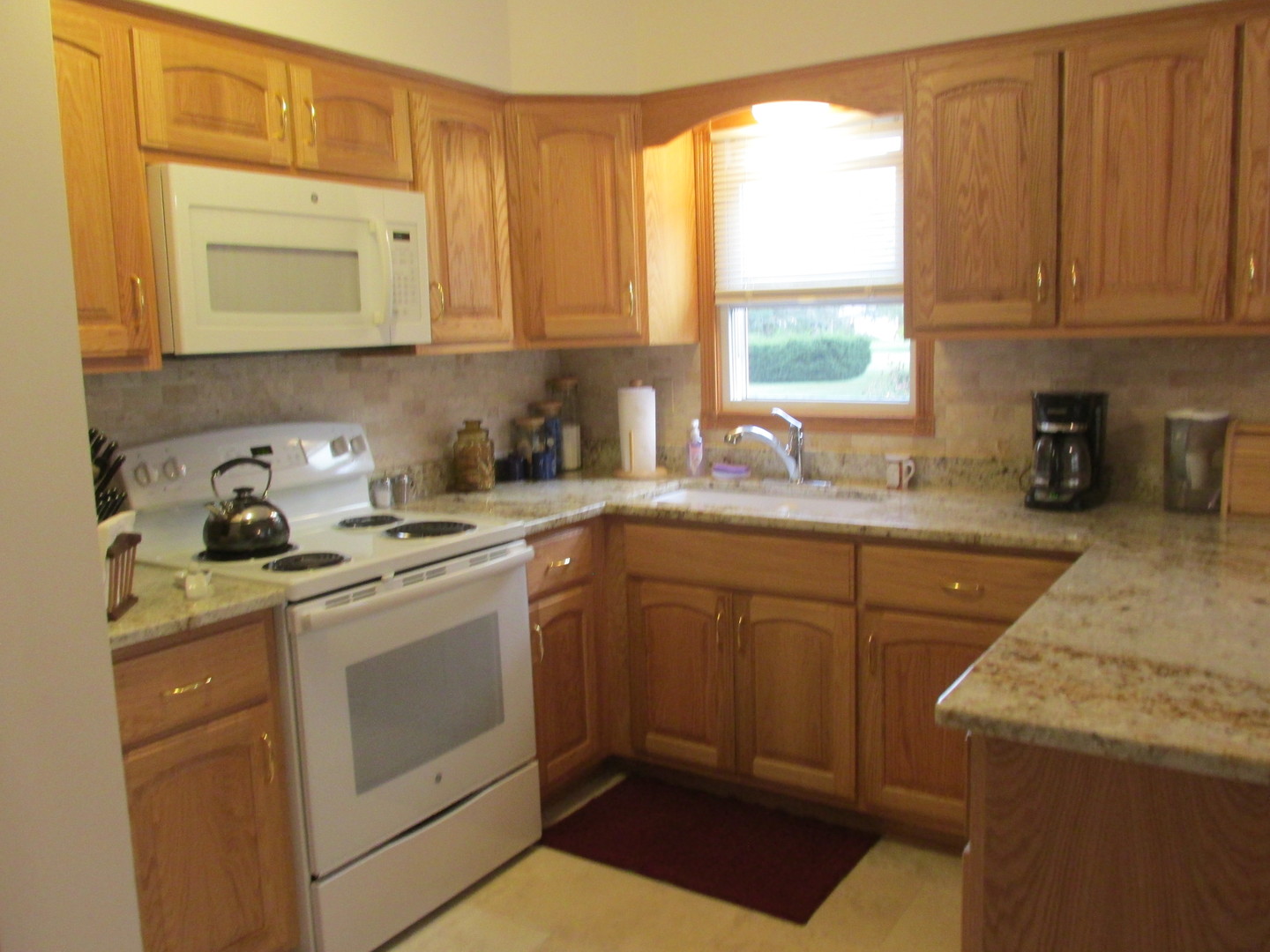 202 Roberts Road New Lenox, IL 60451 - Photo 7 of 25 Gallery Image 7