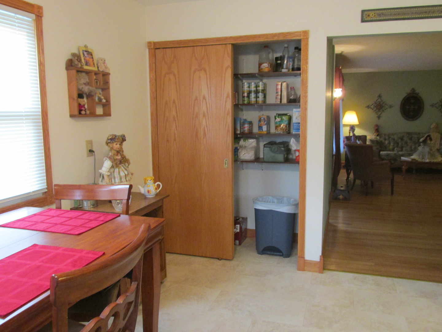 202 Roberts Road New Lenox, IL 60451 - Photo 10 of 25 Gallery Image 10