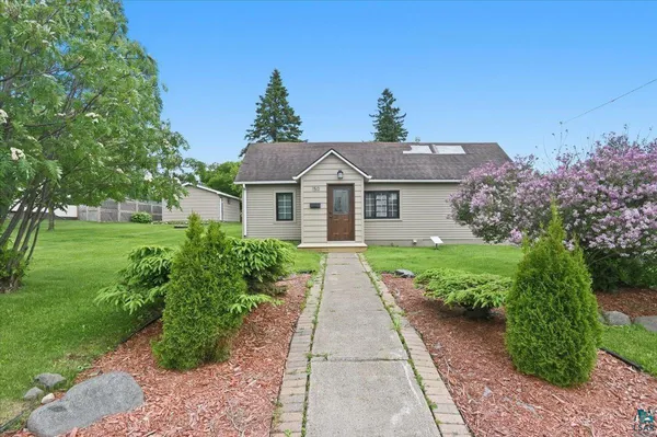 $190,000 | 150 1st Street, Proctor, MN 55810