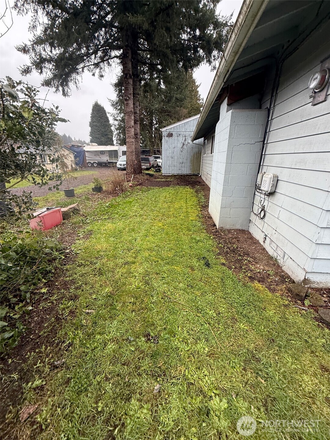 418 North 13th Street Elma, WA 98541 - Photo 21 of 37 a view of yard with tree in it