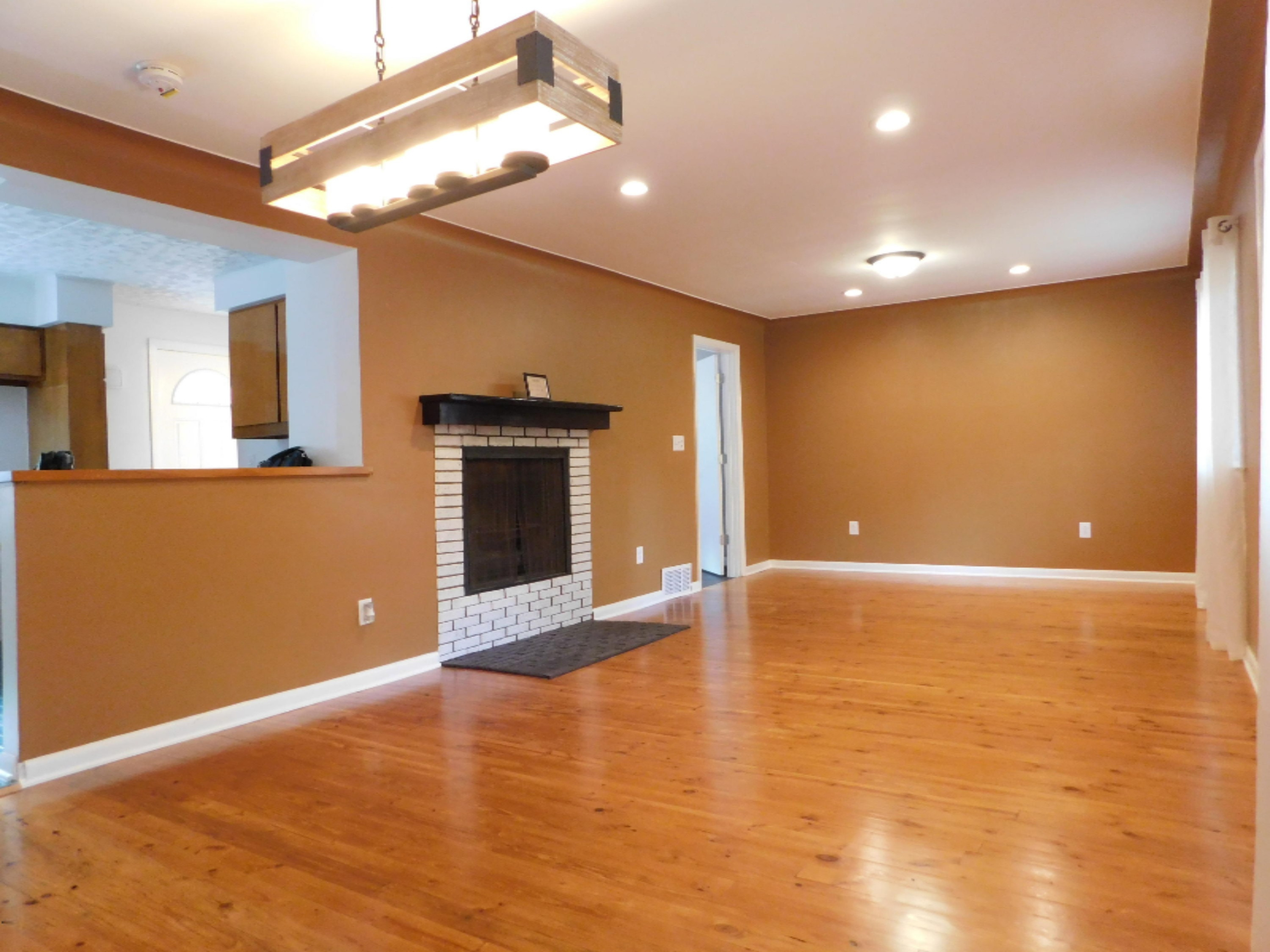 38 Pine Road Plainwell, MI 49080 - Photo 5 of 12 DSCN0083