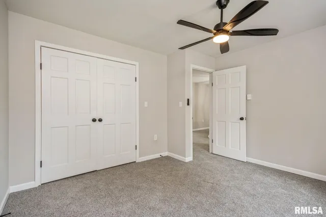 $329,000 | 6686 John Drive, Mount Zion, IL 62549