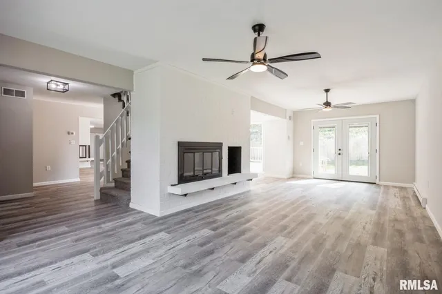 $329,000 | 6686 John Drive, Mount Zion, IL 62549