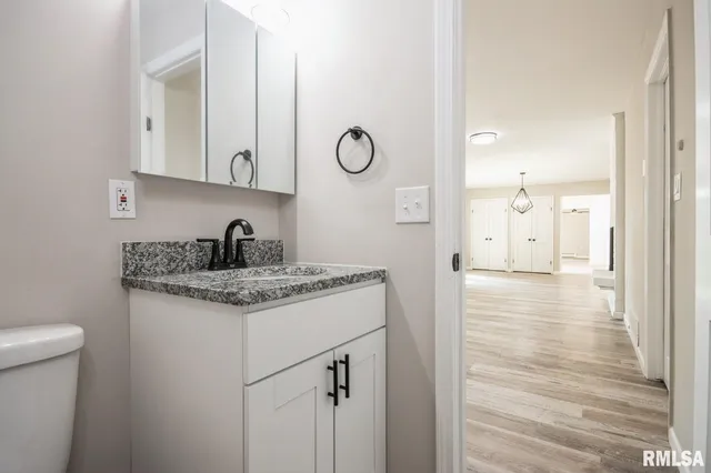 $329,000 | 6686 John Drive, Mount Zion, IL 62549