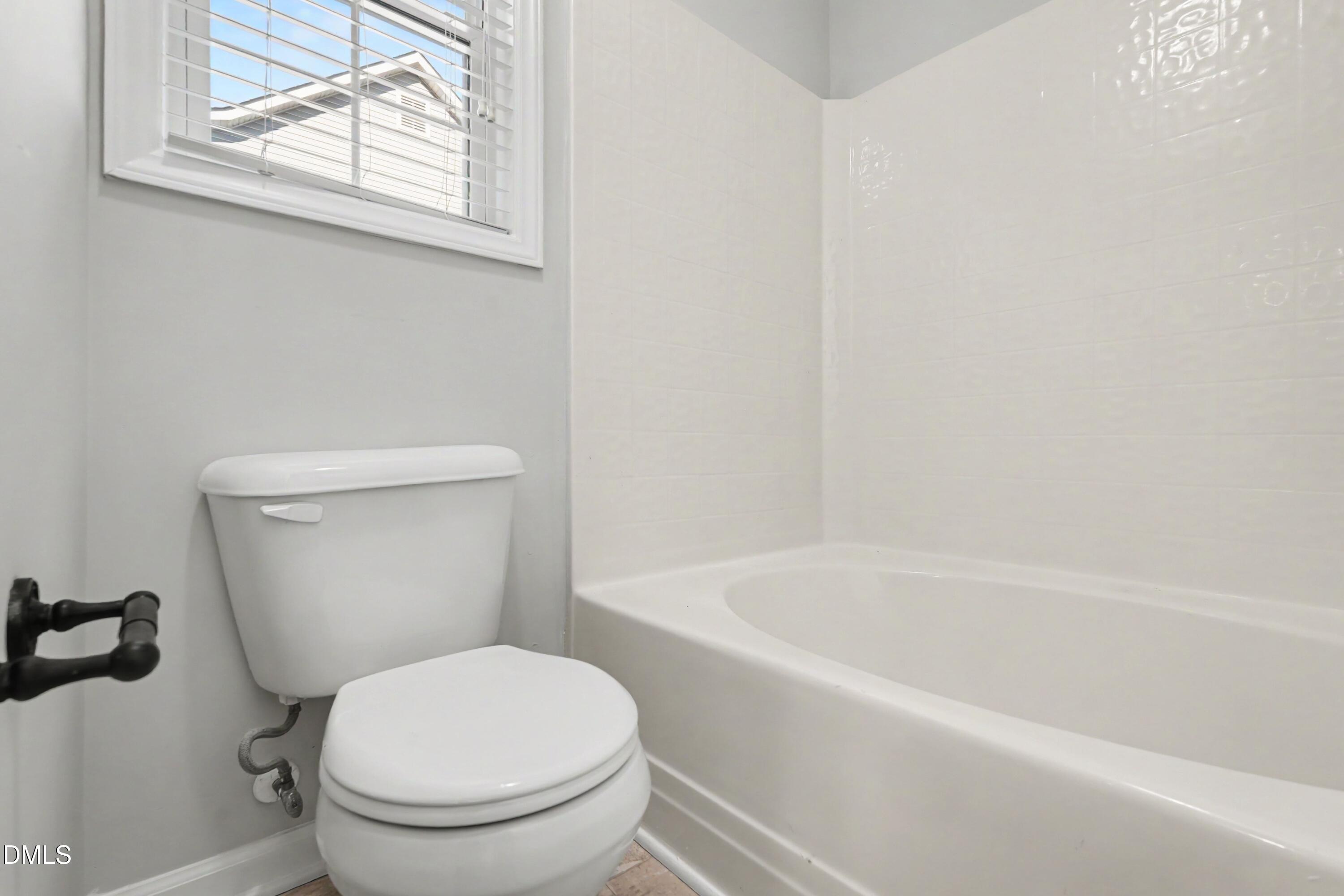 2416 Kingsboro Court Raleigh, NC 27610 - Photo 14 of 25 14