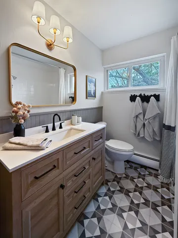 $82,900 | 124 North Whistler Avenue, Unit B8, Freeport, IL 61032