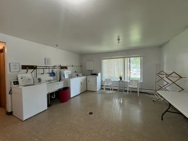 $82,900 | 124 North Whistler Avenue, Unit B8, Freeport, IL 61032