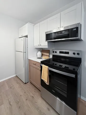 $82,900 | 124 North Whistler Avenue, Unit B8, Freeport, IL 61032