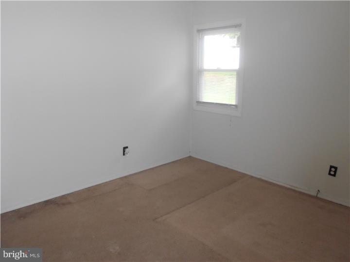 9391 Annapolis Road Philadelphia, PA 19114 - Photo 17 of 25 Bedroom - Main
