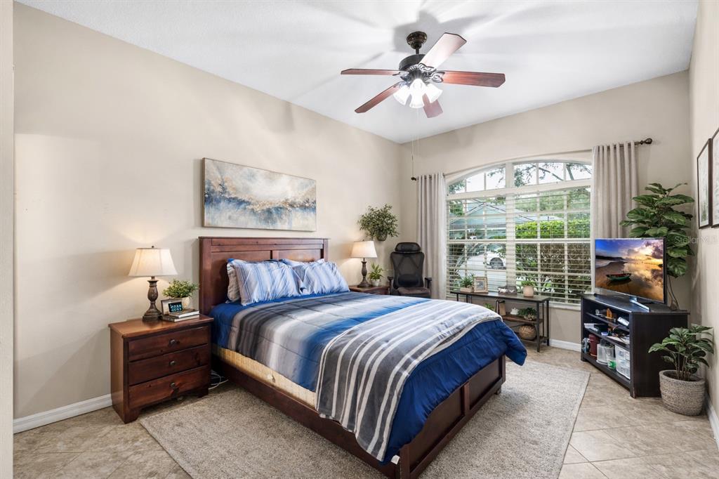 2763 Valencia Grove Drive Valrico, FL 33596 - Photo 12 of 26