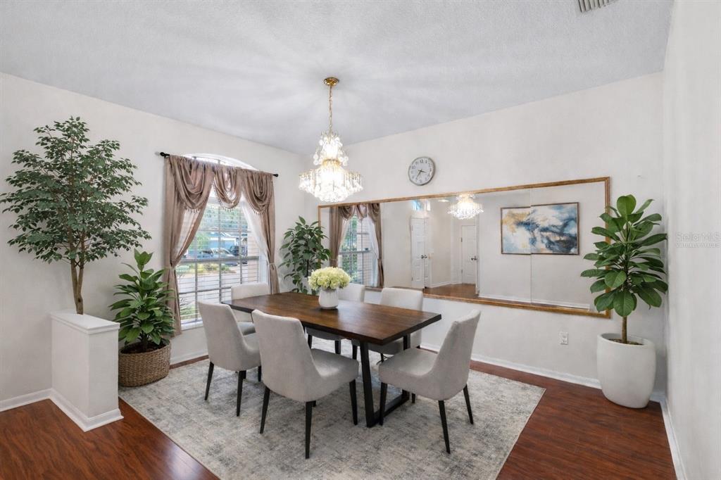 2763 Valencia Grove Drive Valrico, FL 33596 - Photo 6 of 26