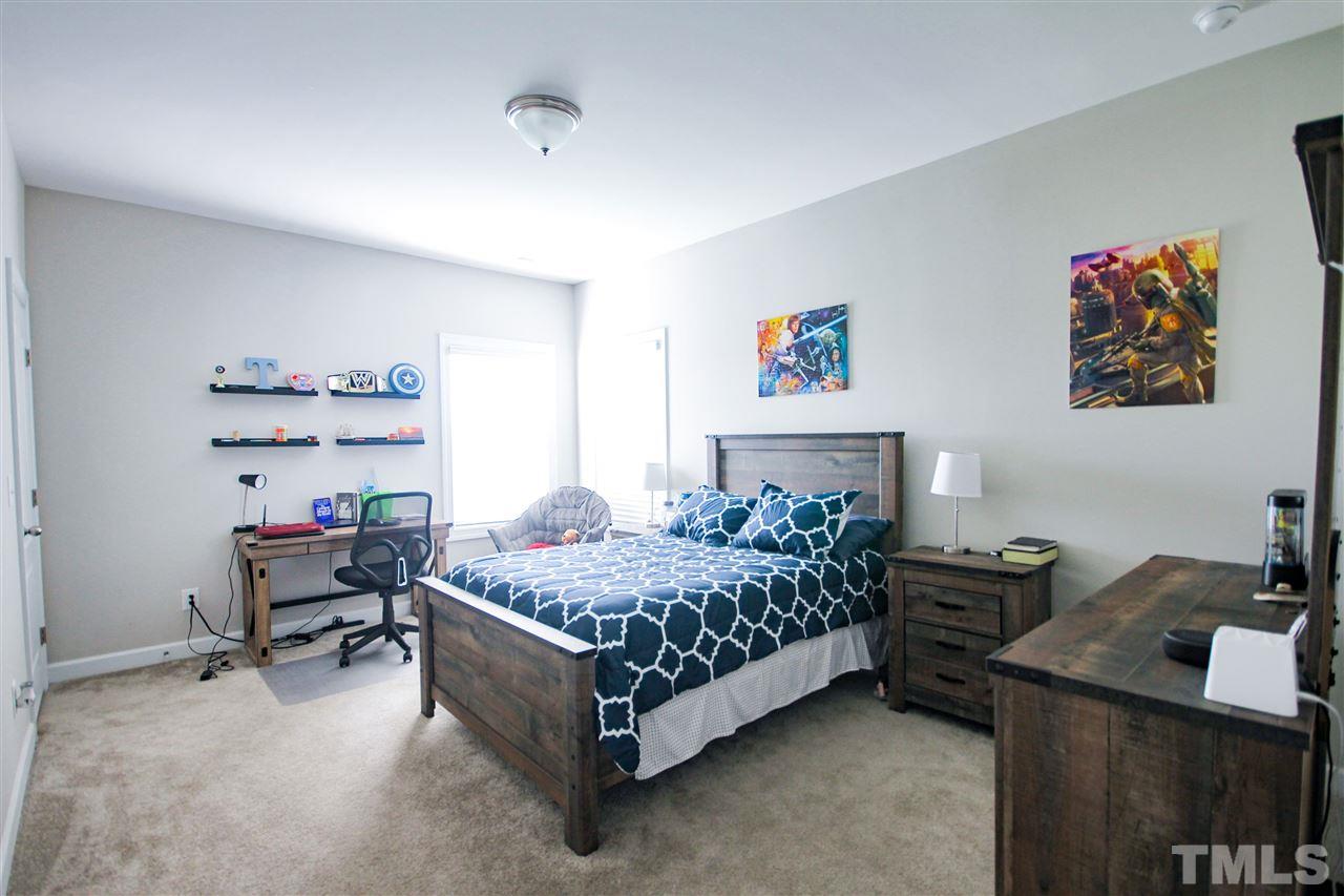 1036 Lippincott Road Durham, NC 27703 - Photo 9 of 18 Gallery Image 9