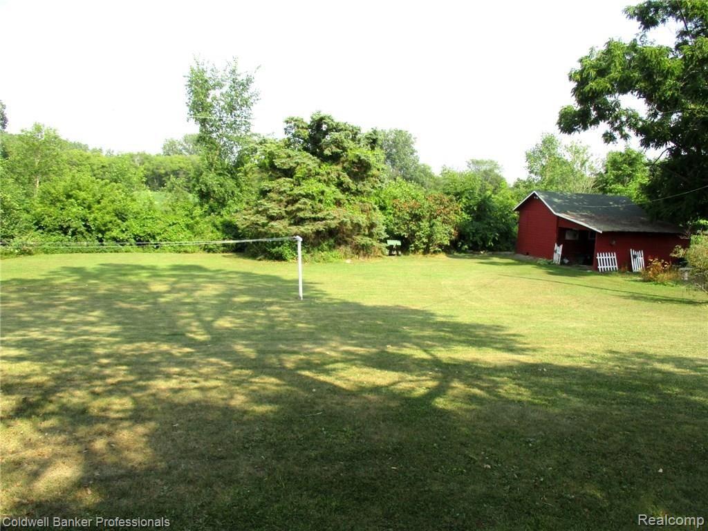 6697 South Durand Road Durand, MI 48429 - Photo 31 of 47 Back Yard Shed.JPG