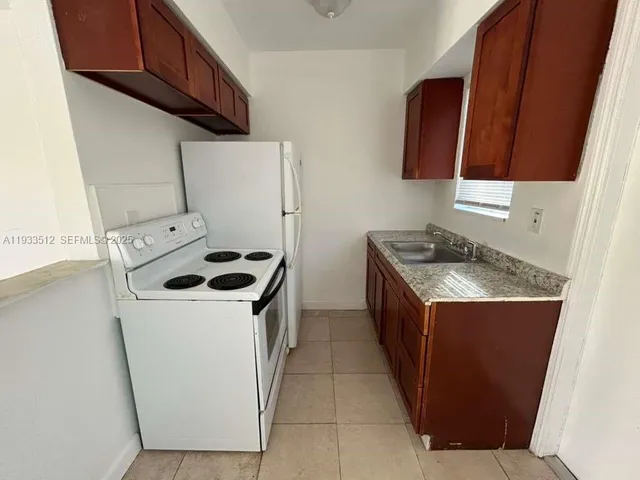 $1,375 | 1270 Northeast 139th Street, Unit 6, North Miami, FL 33161
