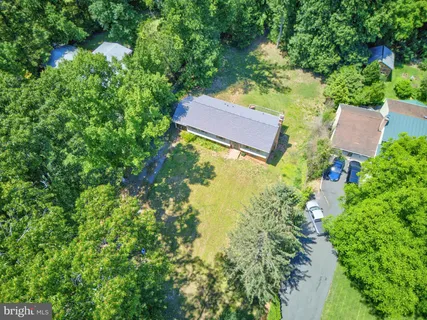 $850,000 | 9040 Weant Drive, Great Falls, VA 22066