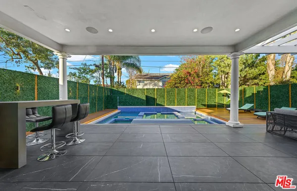 $18,999 | 14817 Otsego Street, Sherman Oaks, CA 91403