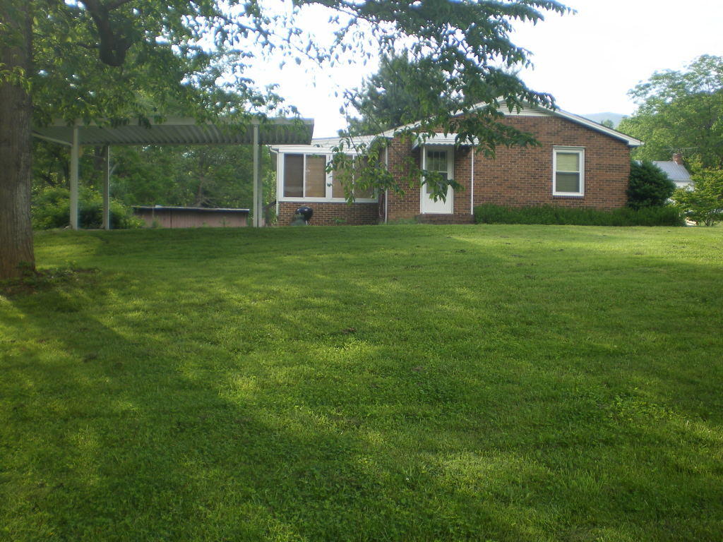 4649 Grove Hill - Side