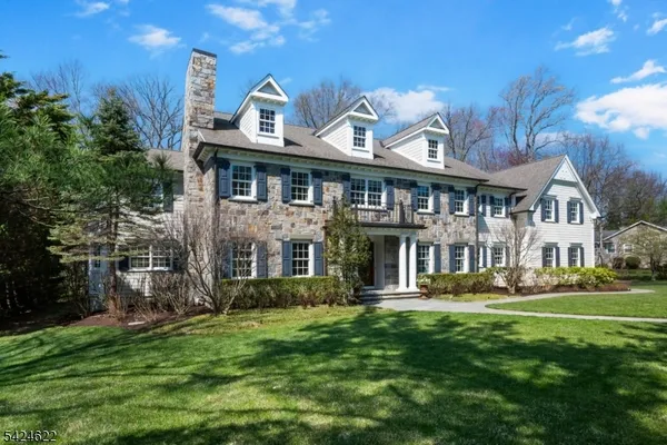 $2,850,000 | 76 Pine Way, New Providence, NJ 07974