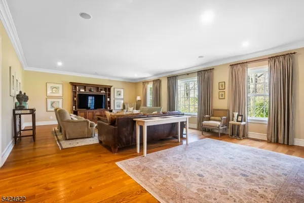 $2,850,000 | 76 Pine Way, New Providence, NJ 07974