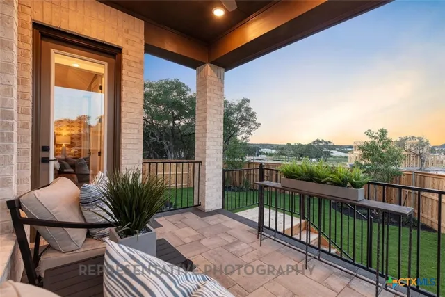 $519,990 | 261 Menlo Bend, Liberty Hill, TX 78642