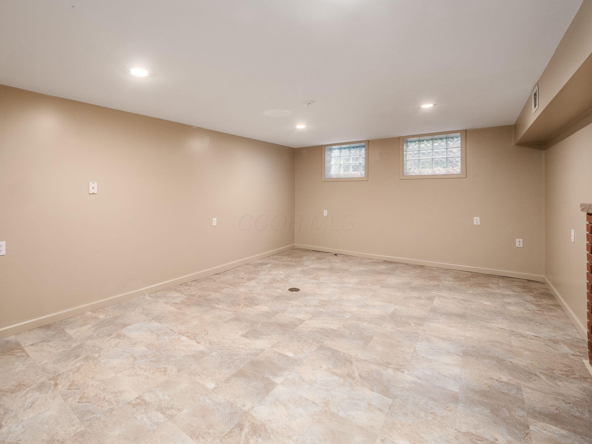 2080 Chardon Road Columbus, OH 43220 - Photo 52 of 115 037_ Upper Arlington OH 43220