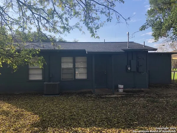 $1,350 | 219 Radiance Drive, San Antonio, TX 78218