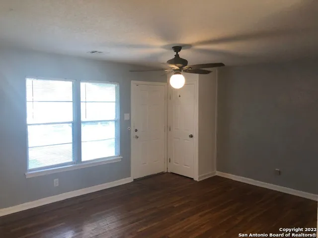 $1,475 | 219 Radiance Drive, San Antonio, TX 78218
