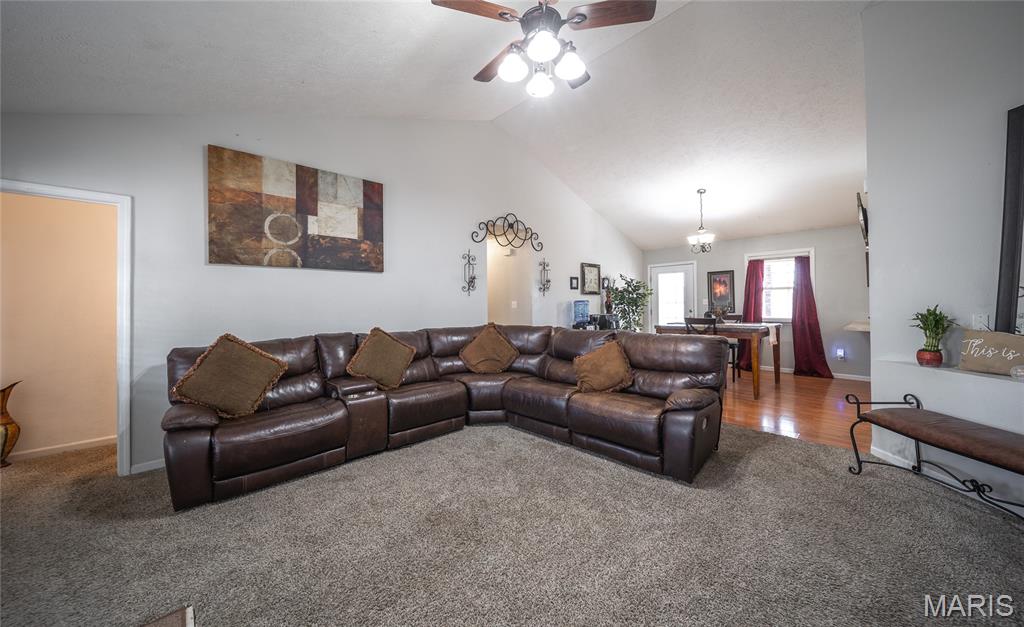 19420 Laney Road Waynesville, MO 65583 - Photo 5 of 53