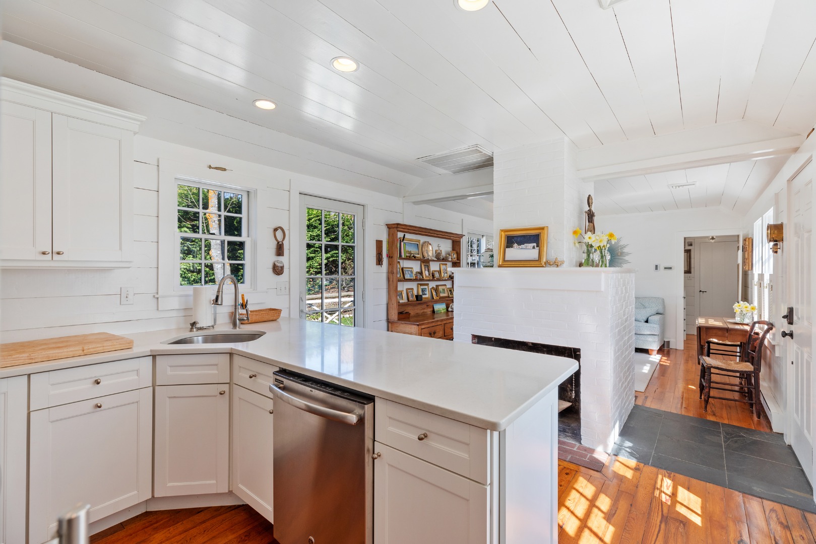 16 A Milestone Road, Unit A Nantucket, MA 02554 - Photo 9 of 19 Gallery Image 9