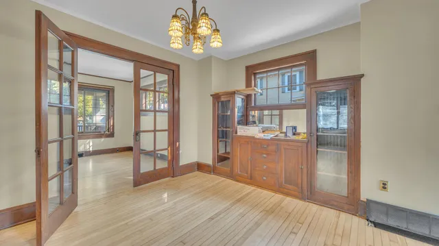 $285,500 | 910 North 4th Street, Sheboygan, WI 53081