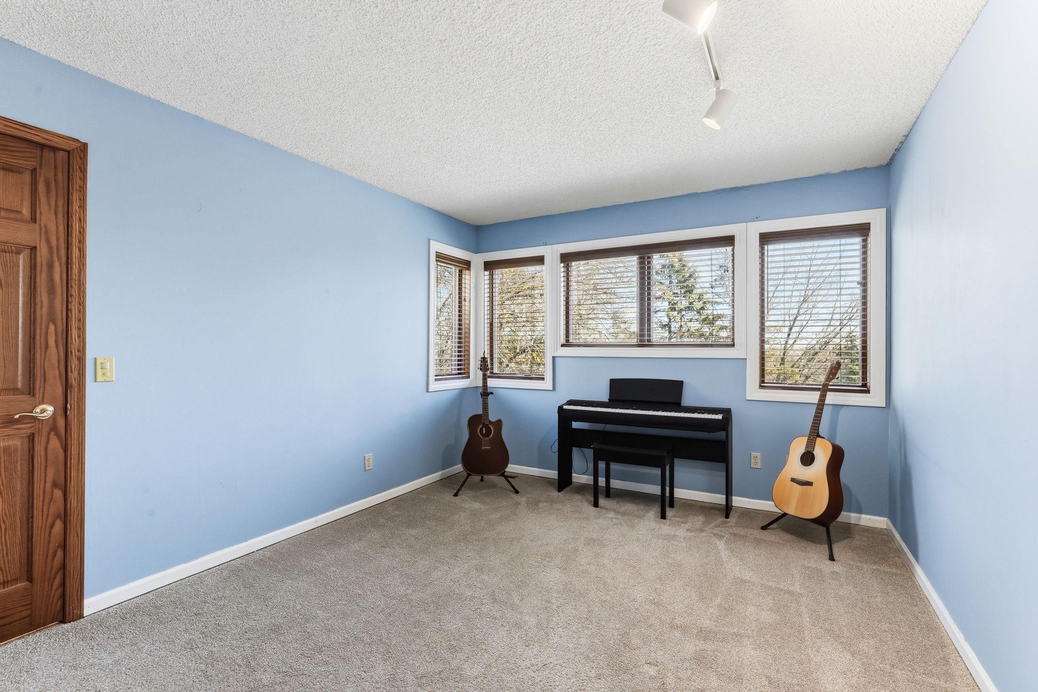 685 Valley View Court Shoreview, MN 55126 - Photo 47 of 61