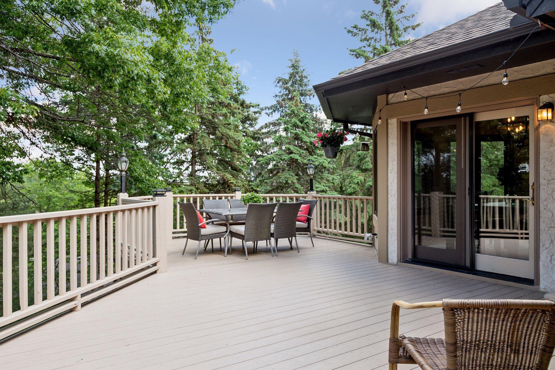 685 Valley View Court Shoreview, MN 55126 - Photo 6 of 61