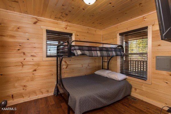 1857 Pinestand Rdg Way Pigeon Forge, TN 37862 - Photo 26 of 49