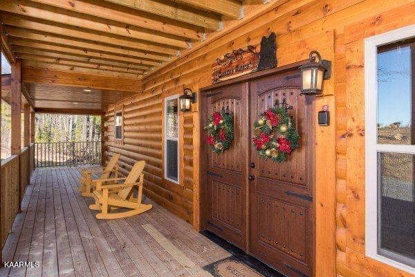 1857 Pinestand Rdg Way Pigeon Forge, TN 37862 - Photo 3 of 49 a view of a car park in front of house