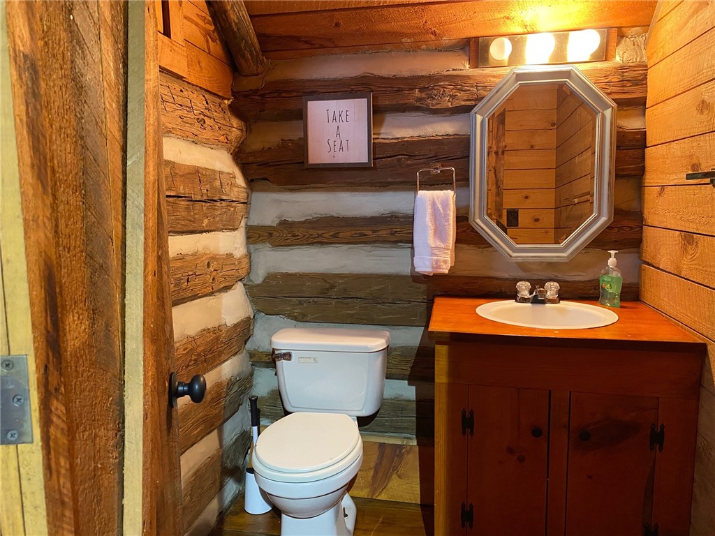 244 River Bluff Road Cleveland, SC 29635 - Photo 15 of 38