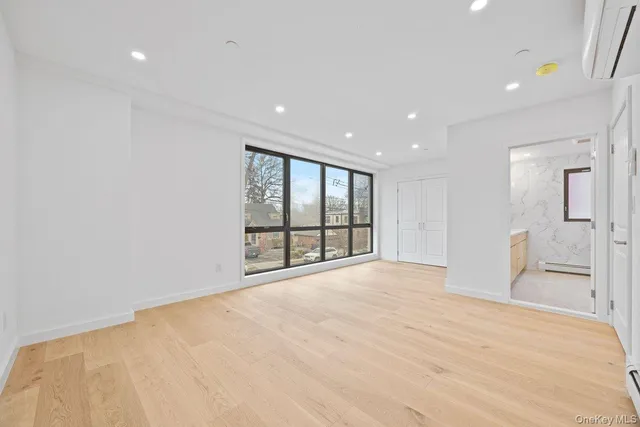 $1,998,000 | 33-01 213th Street | Bayside