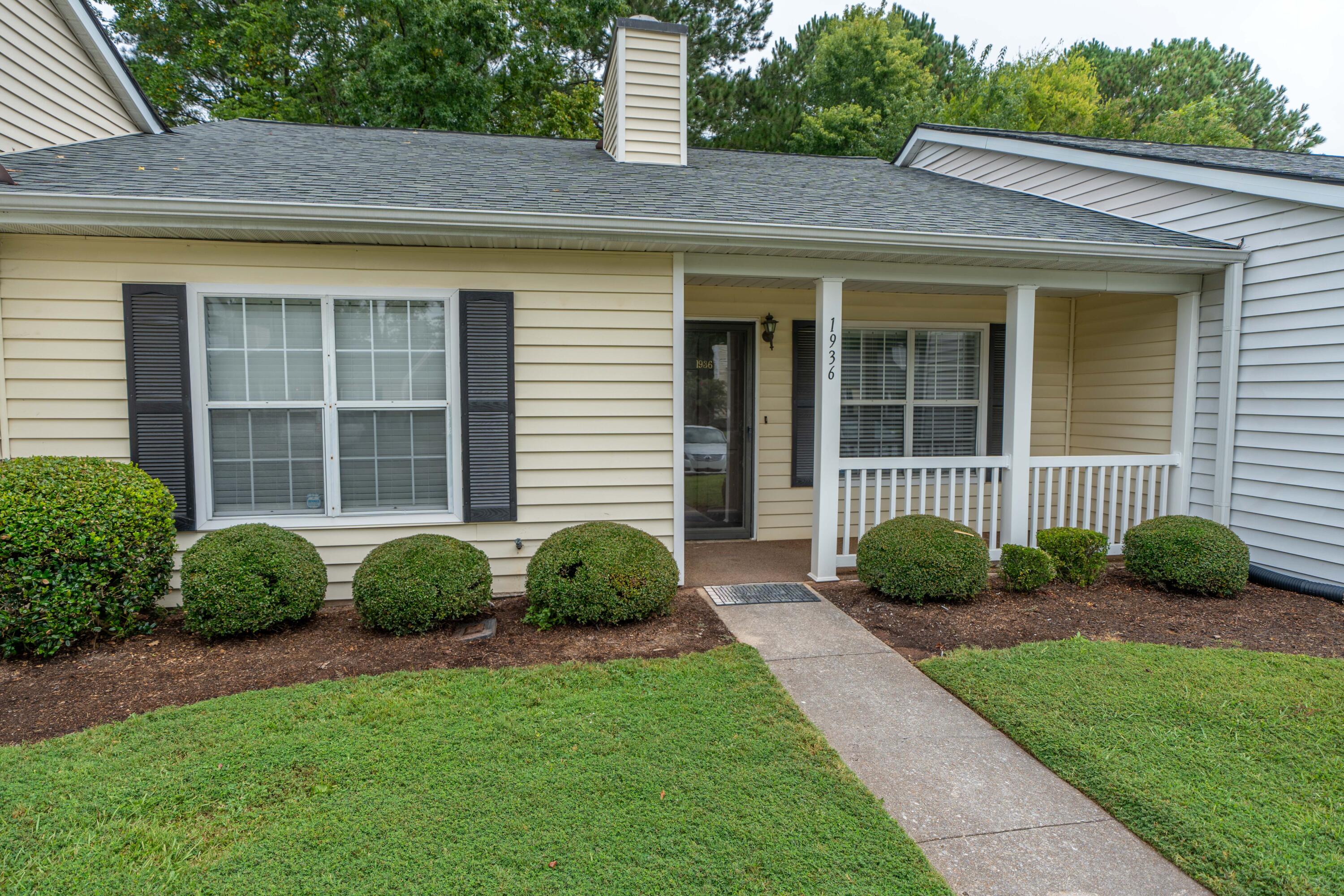 1936 Spring Chase Way-23