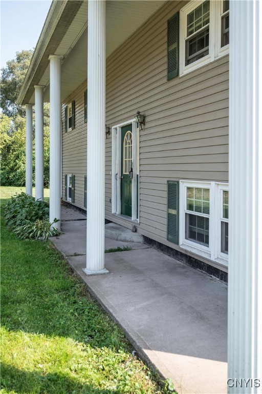 6452 Martin Street Rome, NY 13440 - Photo 4 of 47