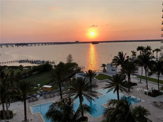 $4,500 | 3000 Oasis Grand Boulevard, Unit 3005, Fort Myers, FL 33916