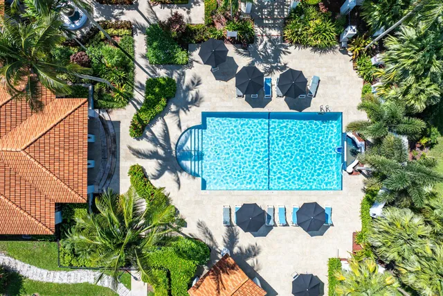 a view of a outdoor space